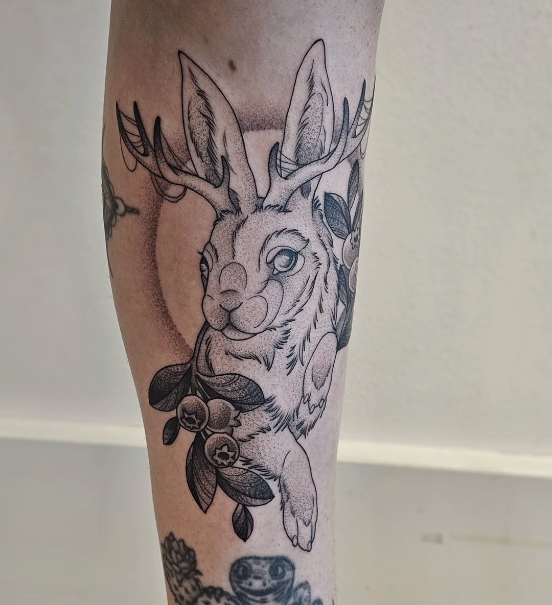 Tattoo by @tattoosbykylie โ illustrative, dotwork