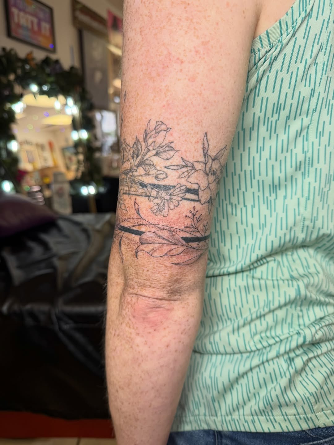 Tattoo by @danifriedtattoos — illustrative, fine_line