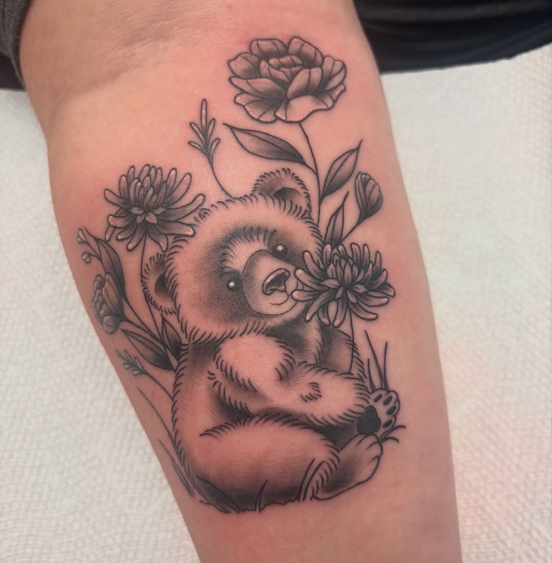 Tattoo by @chainsmokinmeg — black_and_grey, realism