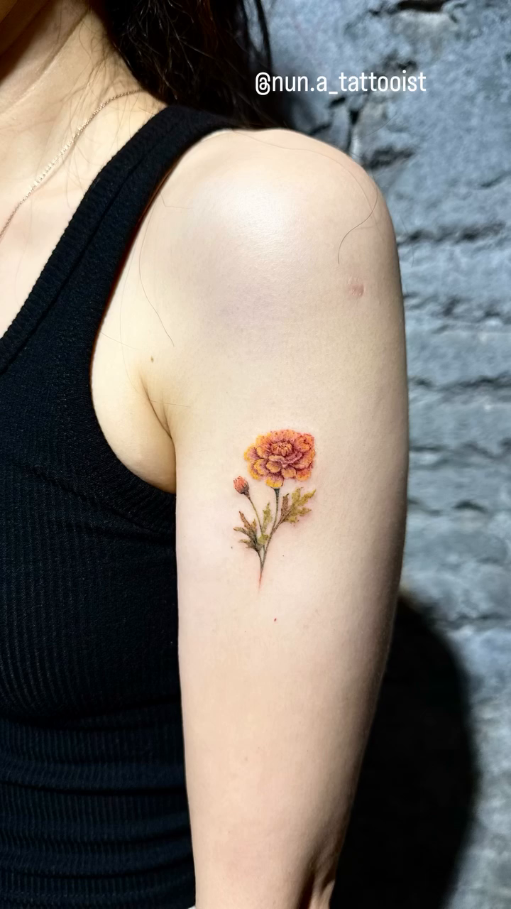 Tattoo by @nu9na_tattoo — fine_line
