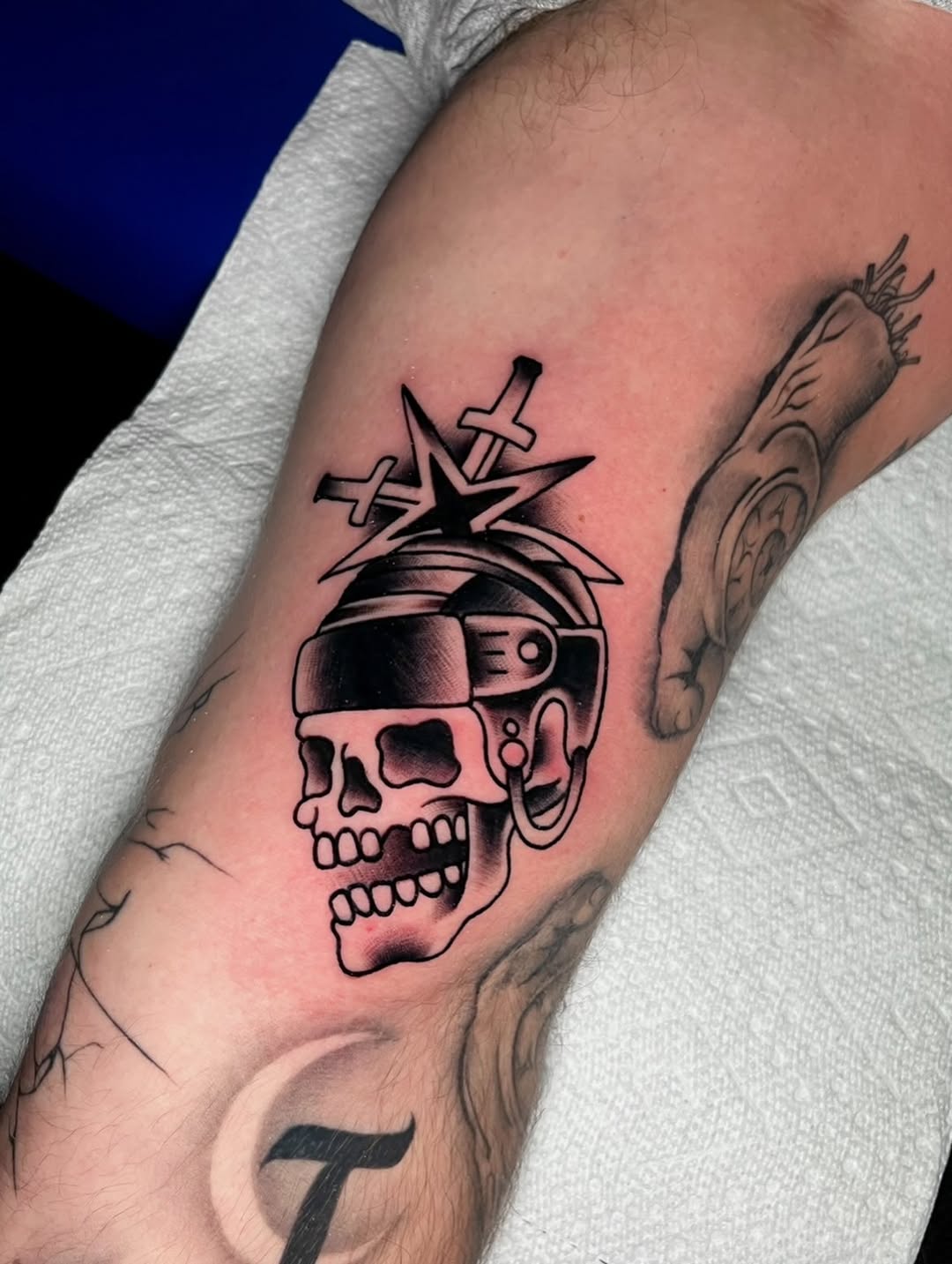 Tattoo by @chucky.tattooz โ american_traditional, illustrative