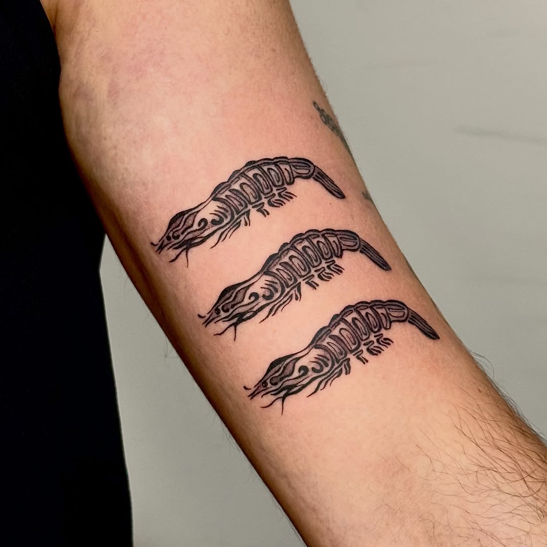 Tattoo by @hansi.ink — black_and_grey, illustrative