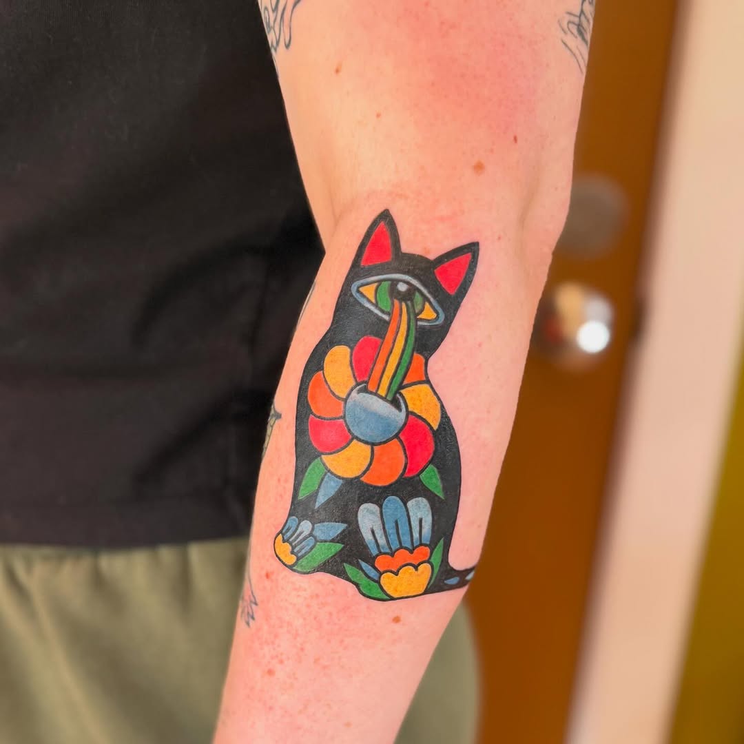 Tattoo by @charlotteswebtattoos — illustrative, new_school