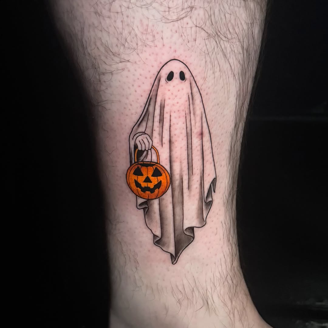 Tattoo by @goldenmagtattoo — american_traditional