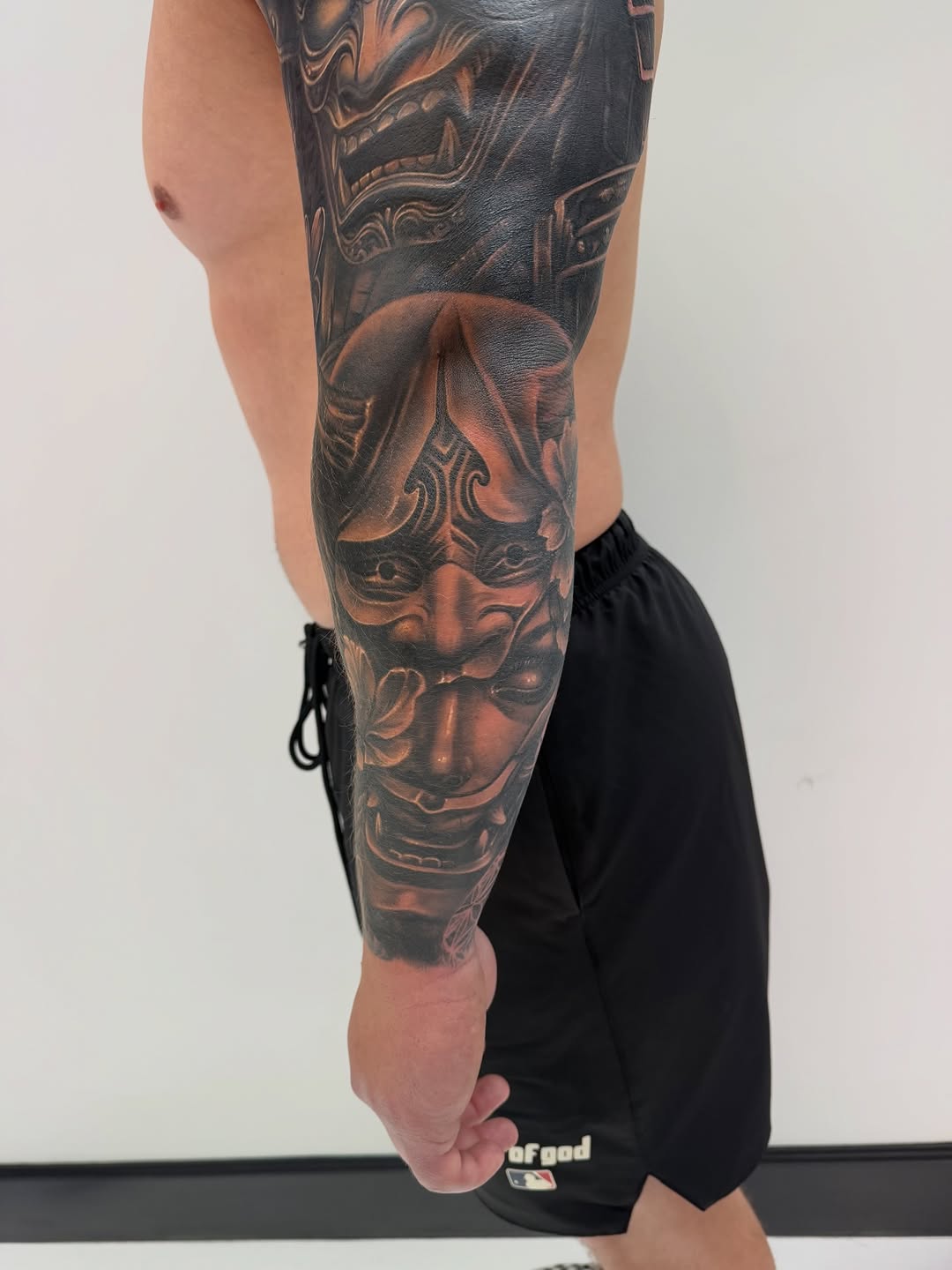 Tattoo by @la.wry โ japanese_irezumi, black_and_grey