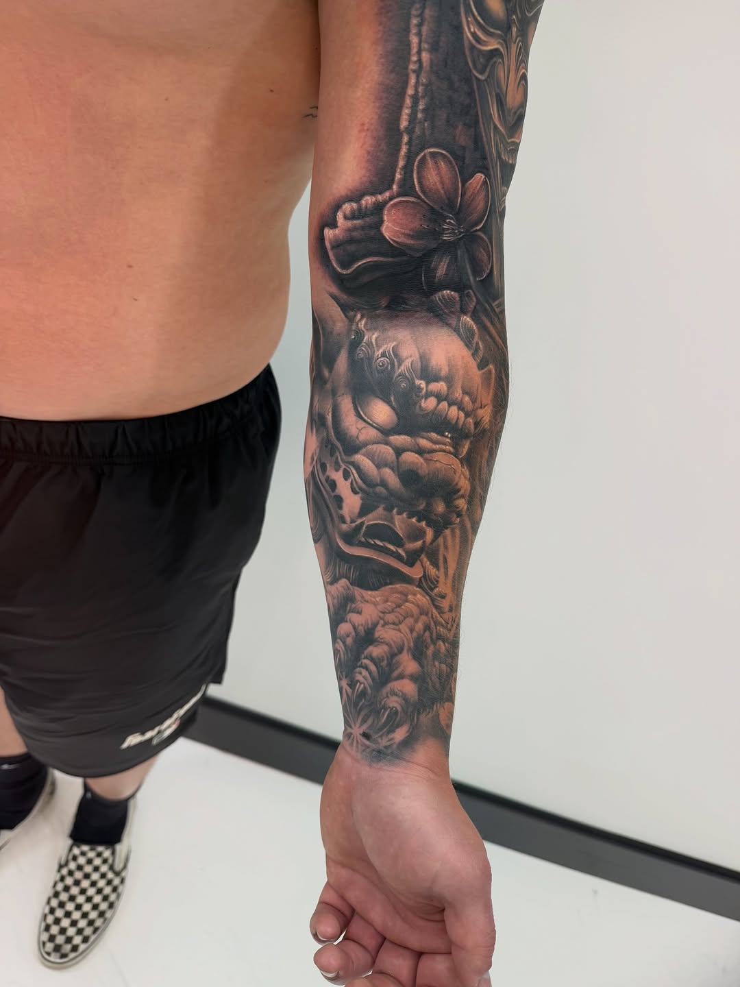 Tattoo by @la.wry โ japanese_irezumi, realism