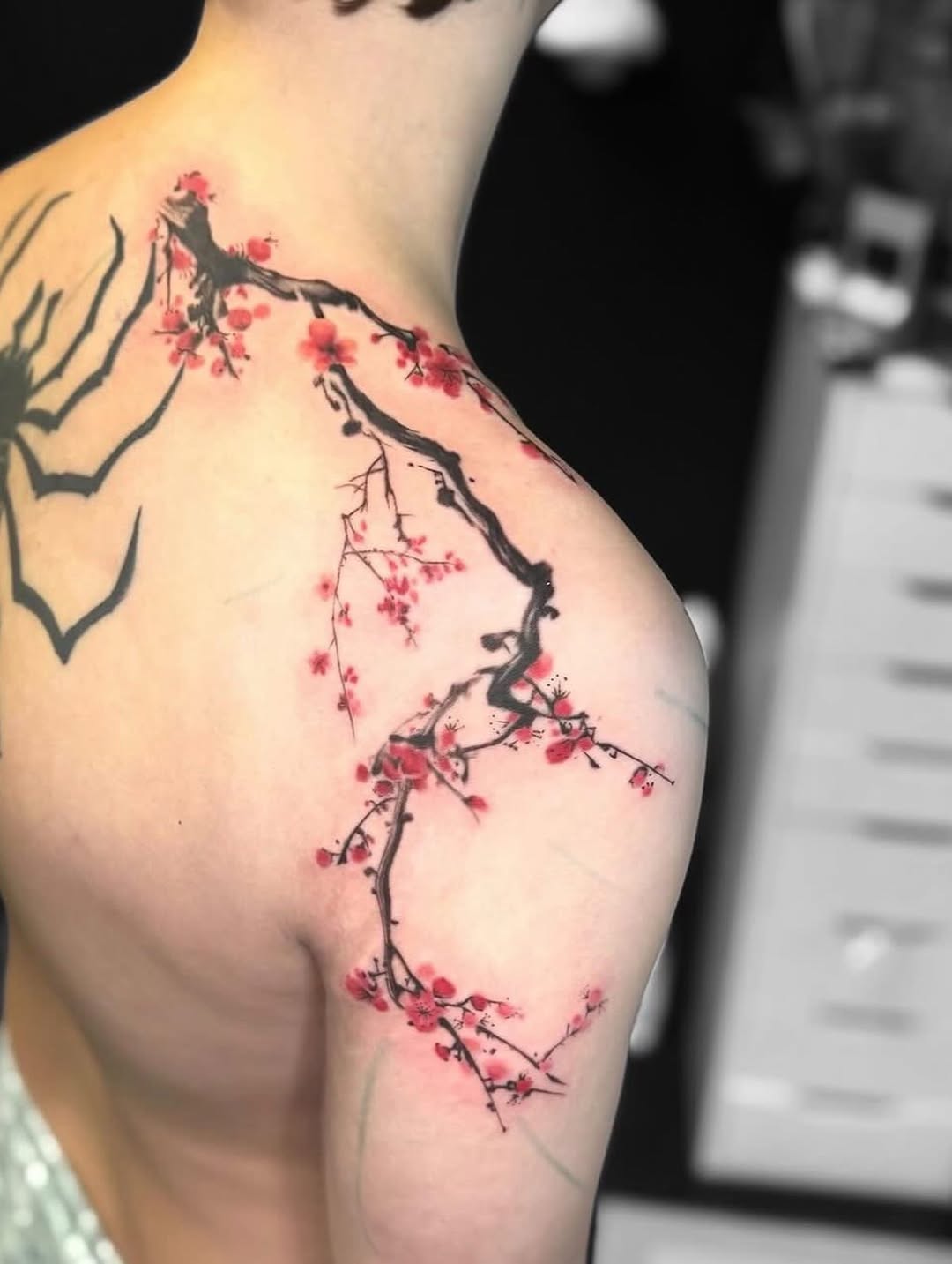 Tattoo by @liii.ink — japanese_irezumi, watercolor