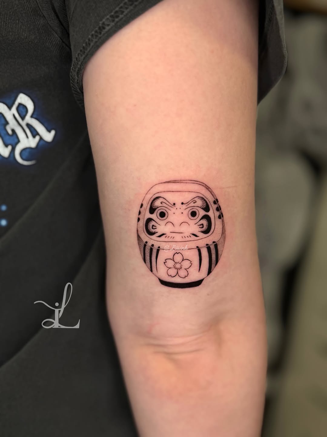 Tattoo by @liii.ink — black_and_grey, fine_line