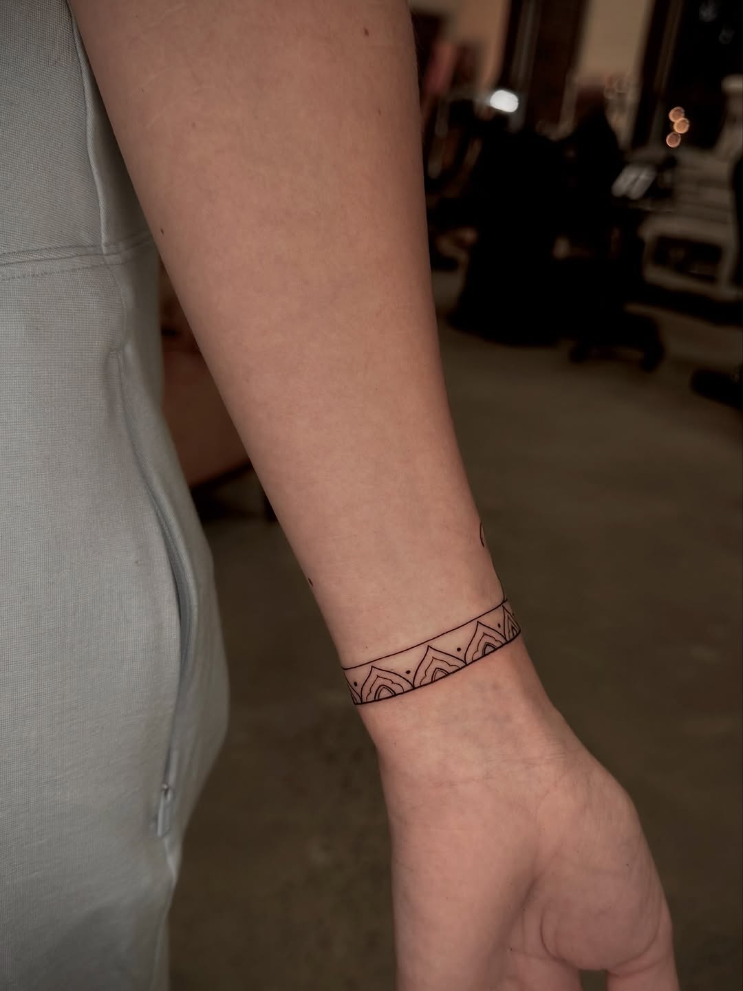 Tattoo by @tattoowithli — fine_line, geometric