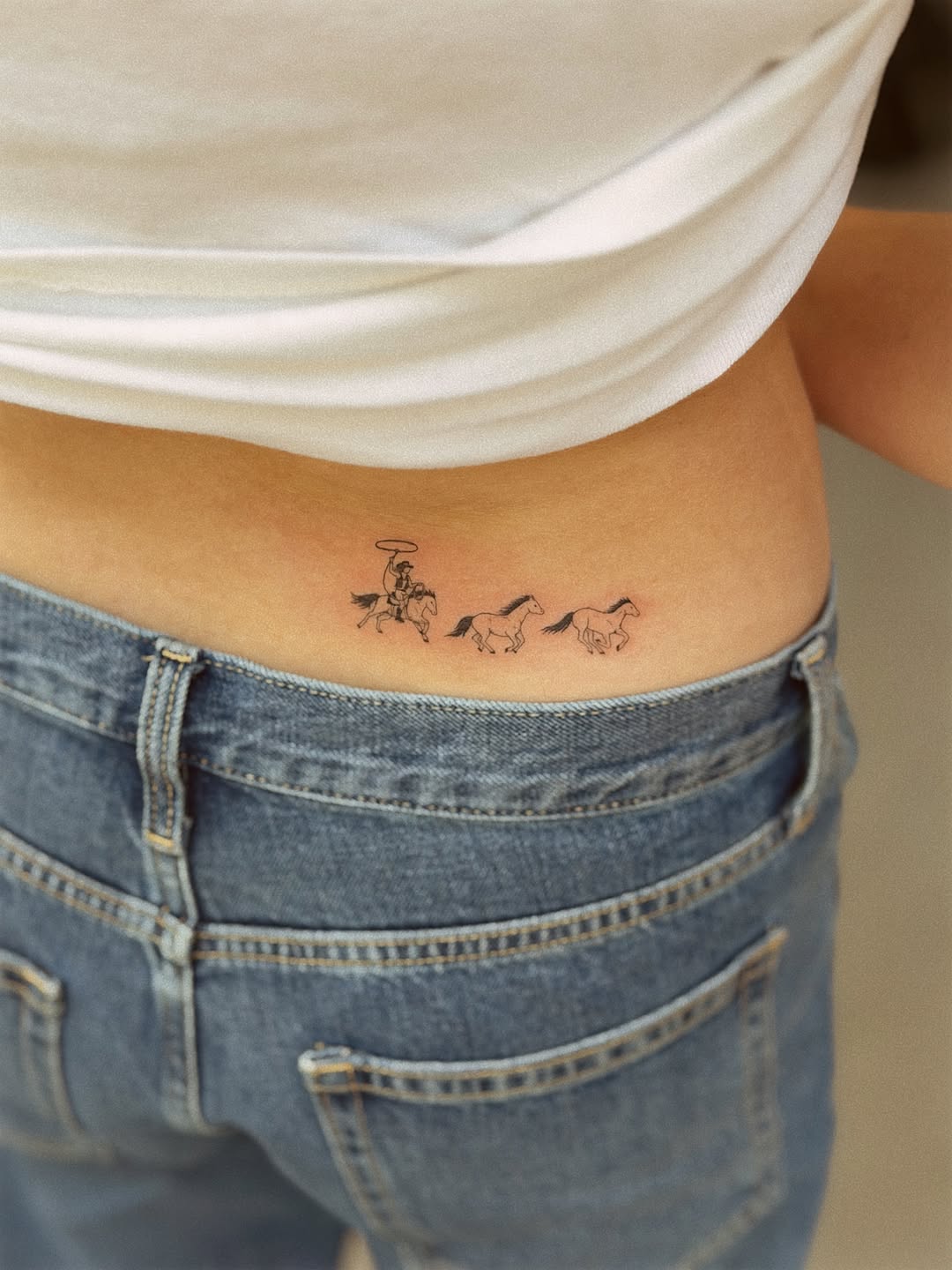 Tattoo by @yuli_tattoos β fine_line