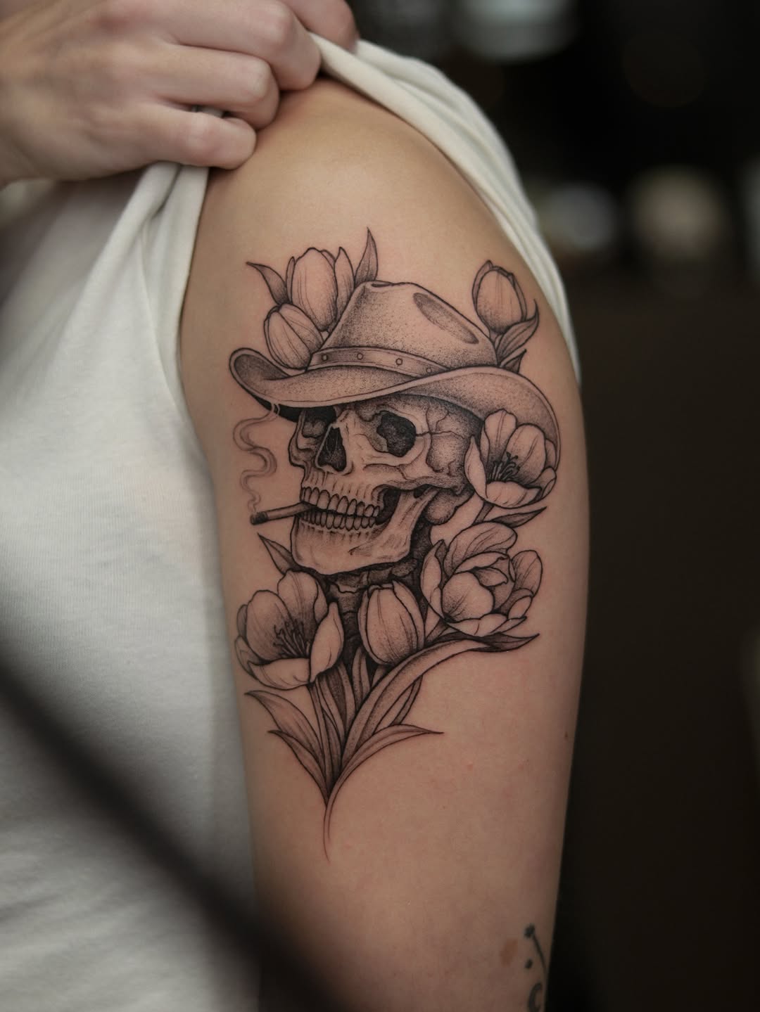 Tattoo by @arthurkossoski — black_and_grey