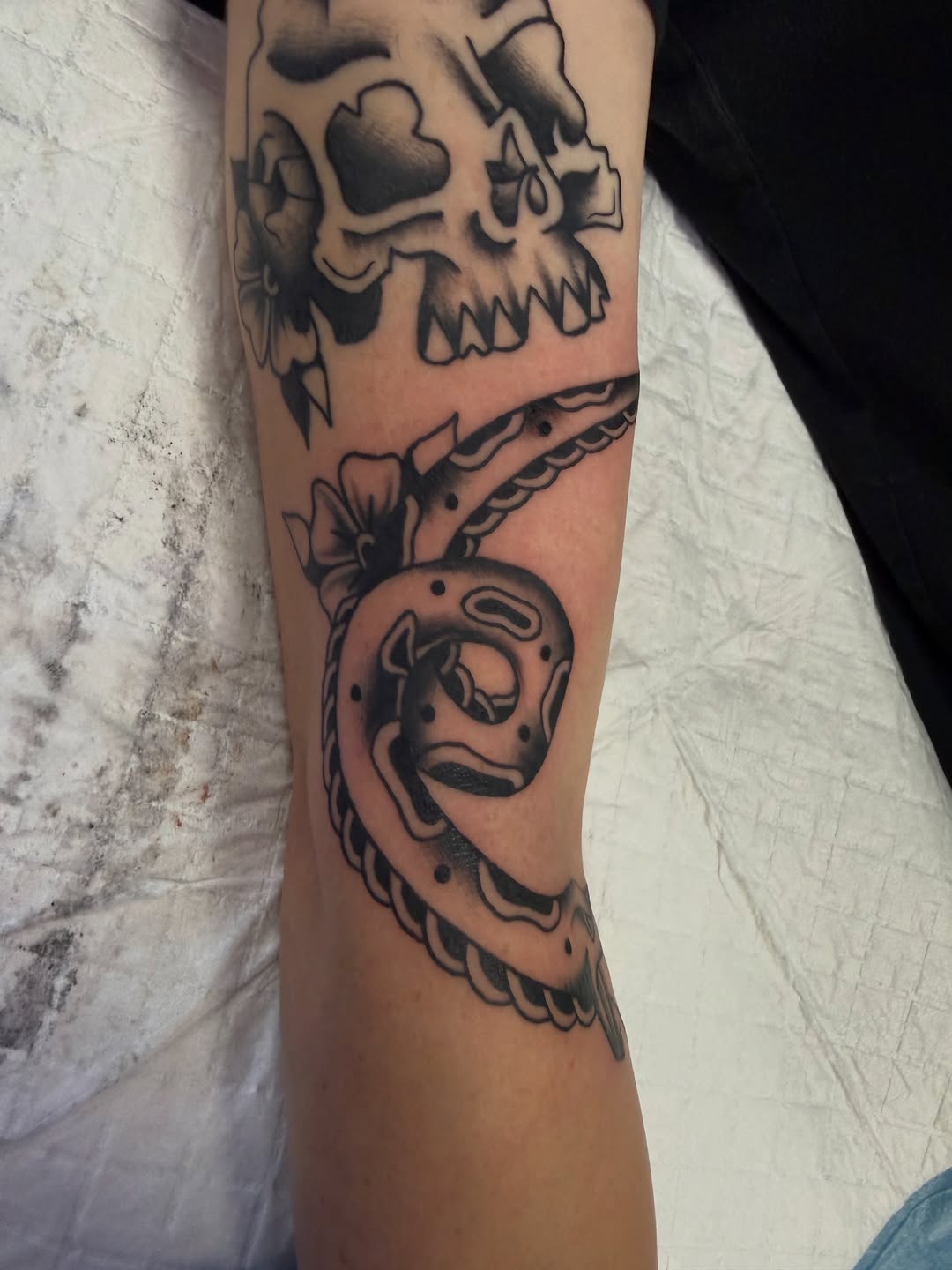 Tattoo by @tummtats — american_traditional, blackwork