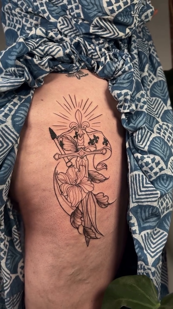 Tattoo by @jessbloomtattoo — fine_line