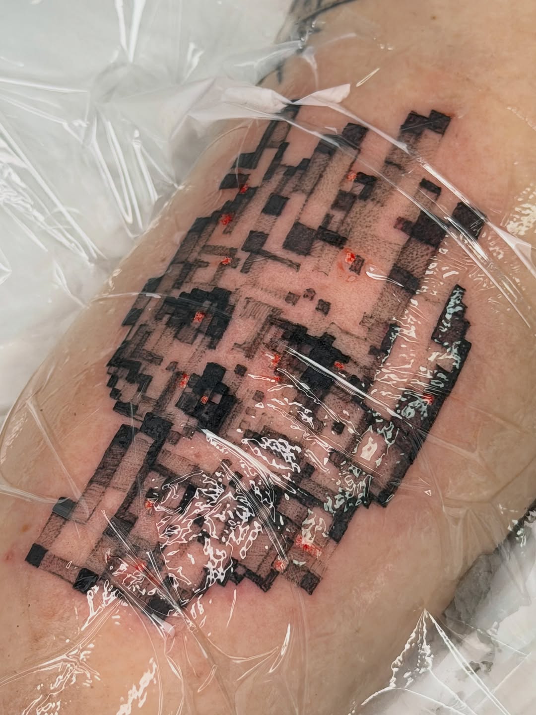 Tattoo by @hexhalle — illustrative, geometric