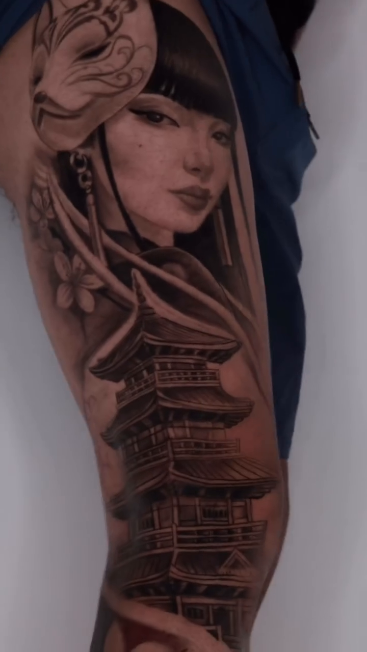 Tattoo by @pedrazartt — japanese_irezumi, black_and_grey