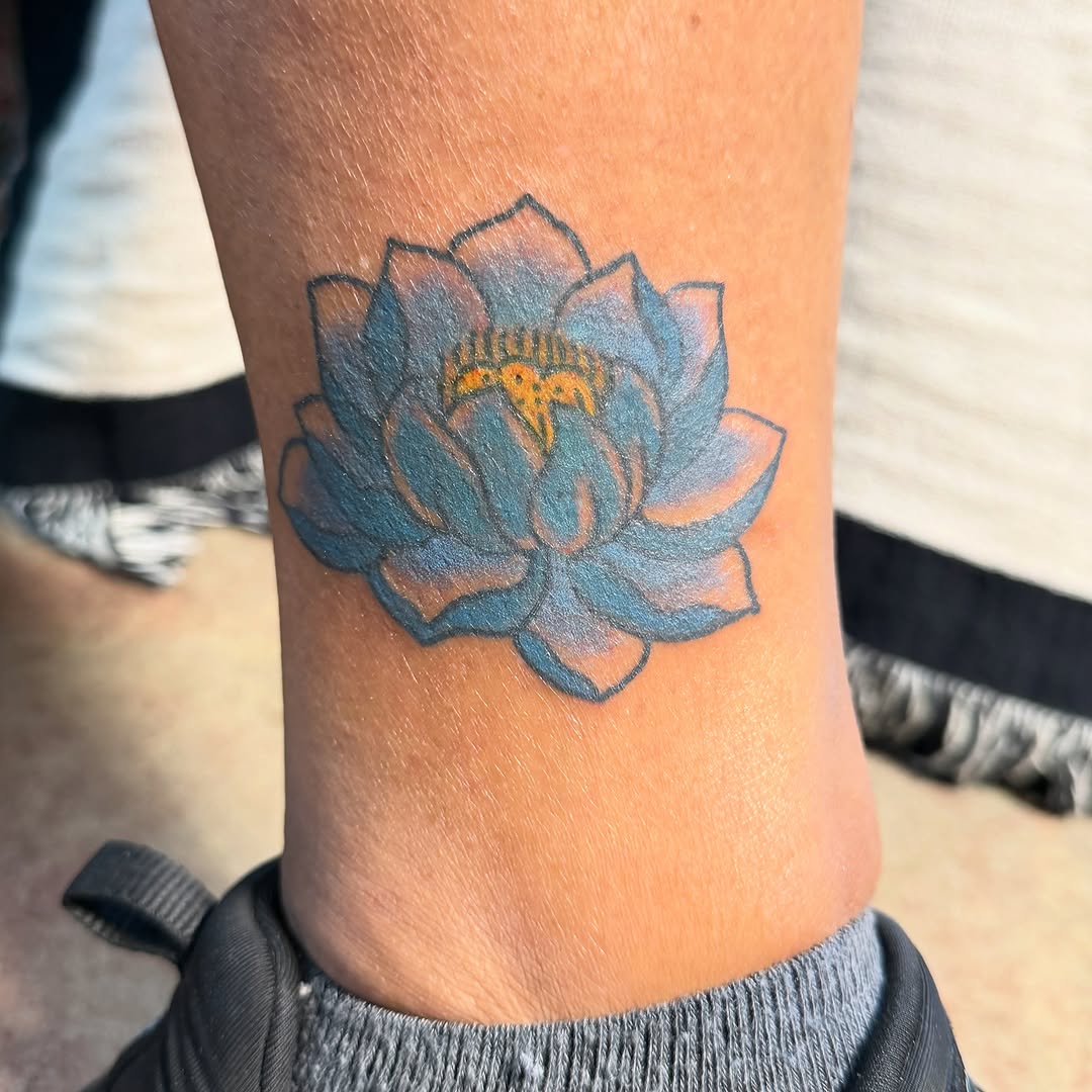 Tattoo by @spencerecoco — fine_line, watercolor