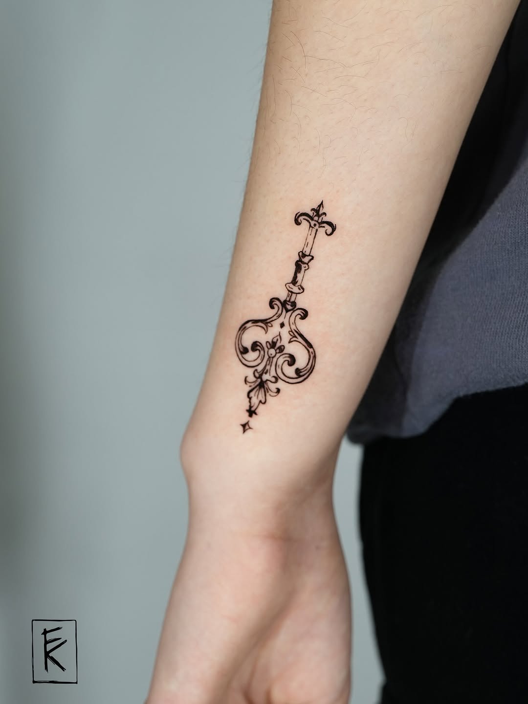 Tattoo by @tattoobyeliza — fine_line, ornamental