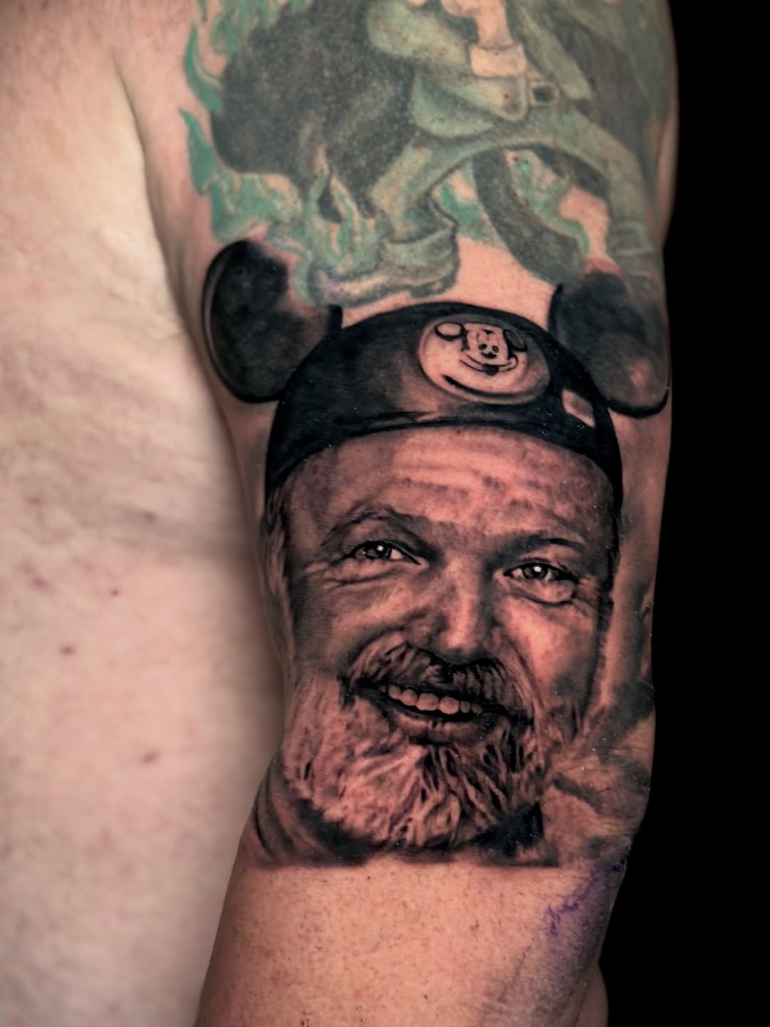 Tattoo by @hipsgts — realism, black_and_grey