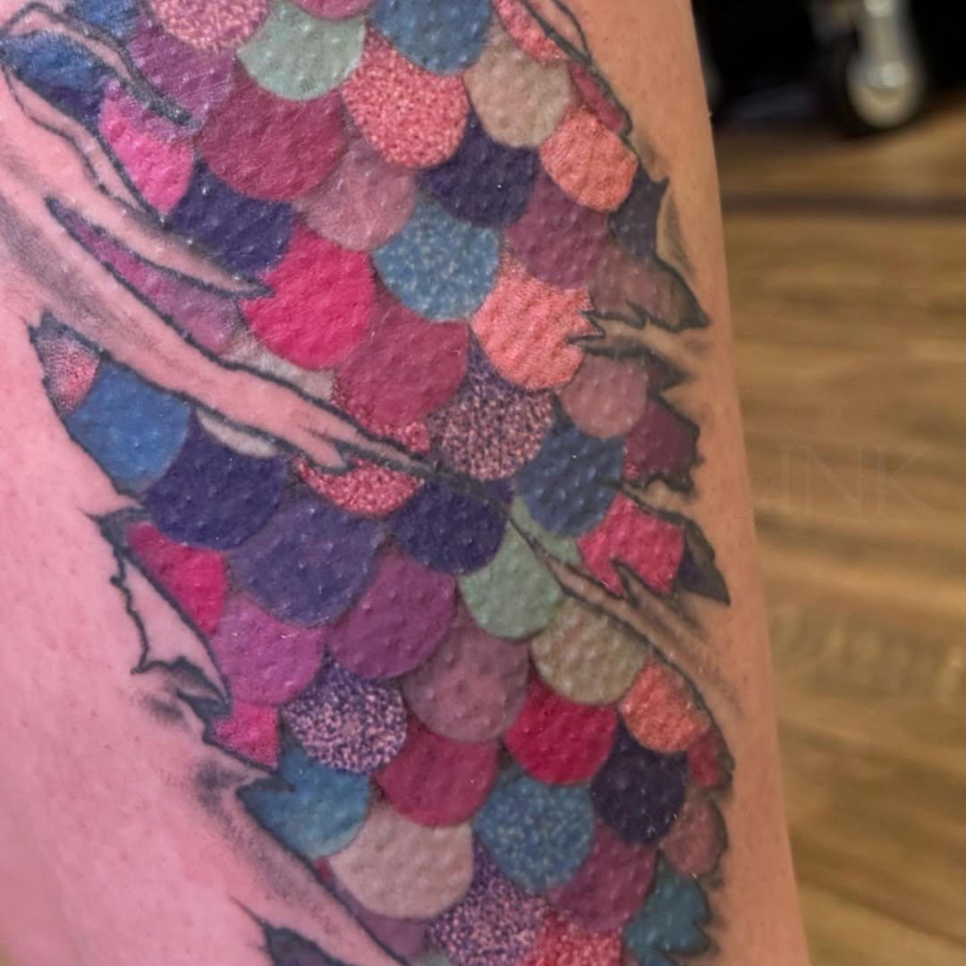 Tattoo by @pxinkpmutattoos โ dotwork