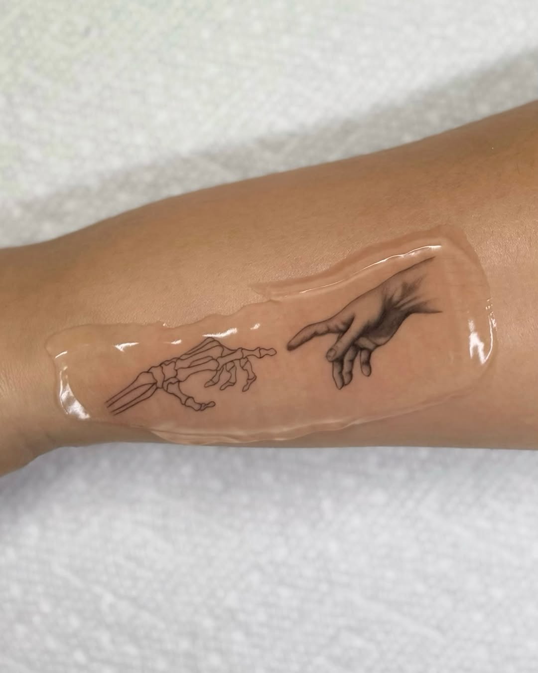 Tattoo by @av1.ink — fine_line, illustrative