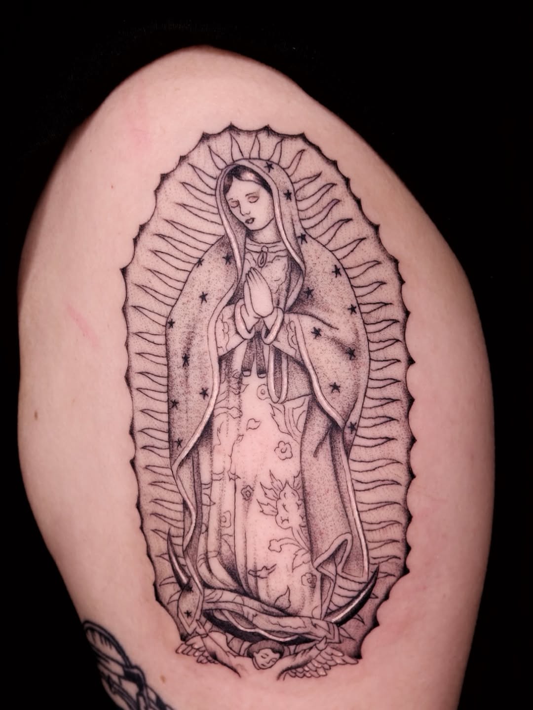 Tattoo by @lexgetink — black_and_grey, chicano