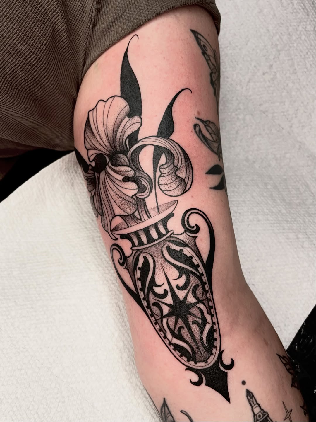 Tattoo by @spookyvuitton — blackwork