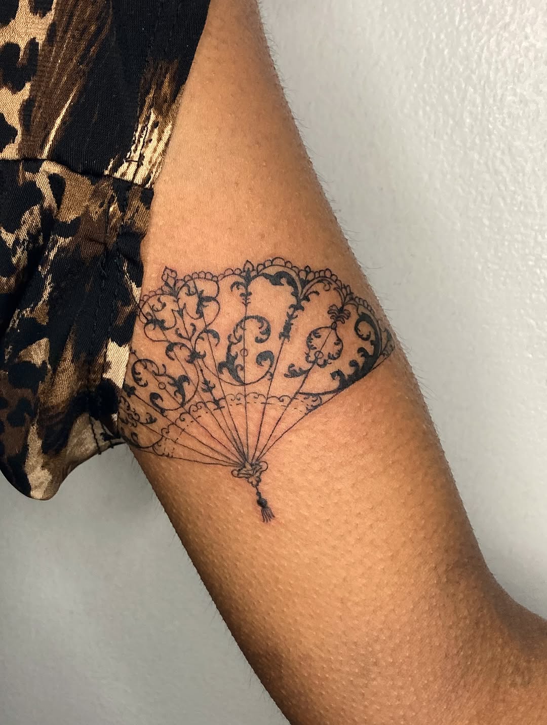 Tattoo by @lemon.inkade — fine_line, ornamental