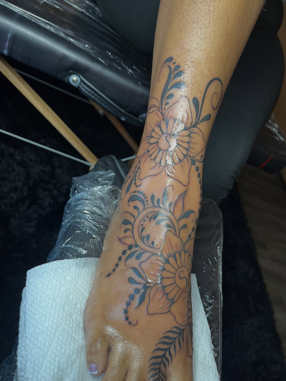 Tattoo by @inkbytee_ โ black_and_grey
