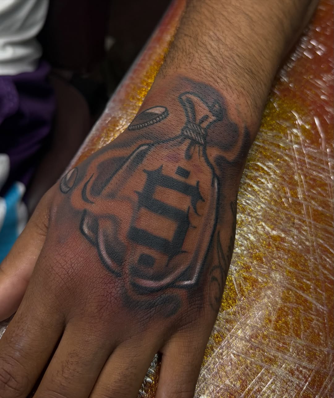 Tattoo by @luvetattoos — blackwork