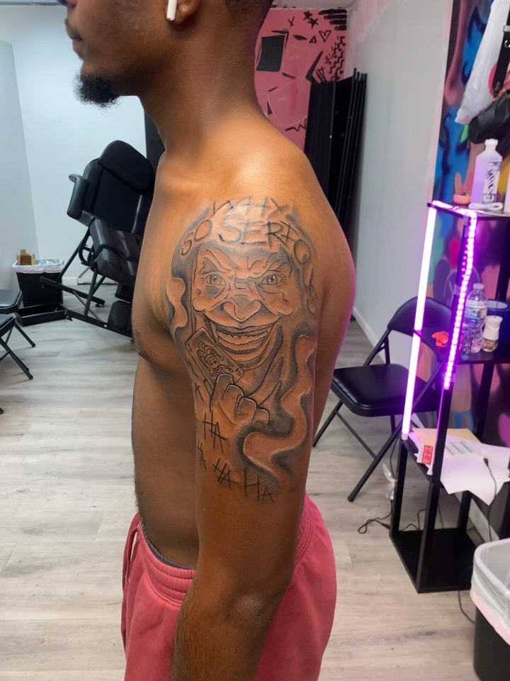 Tattoo by @inkdbymari — black_and_grey