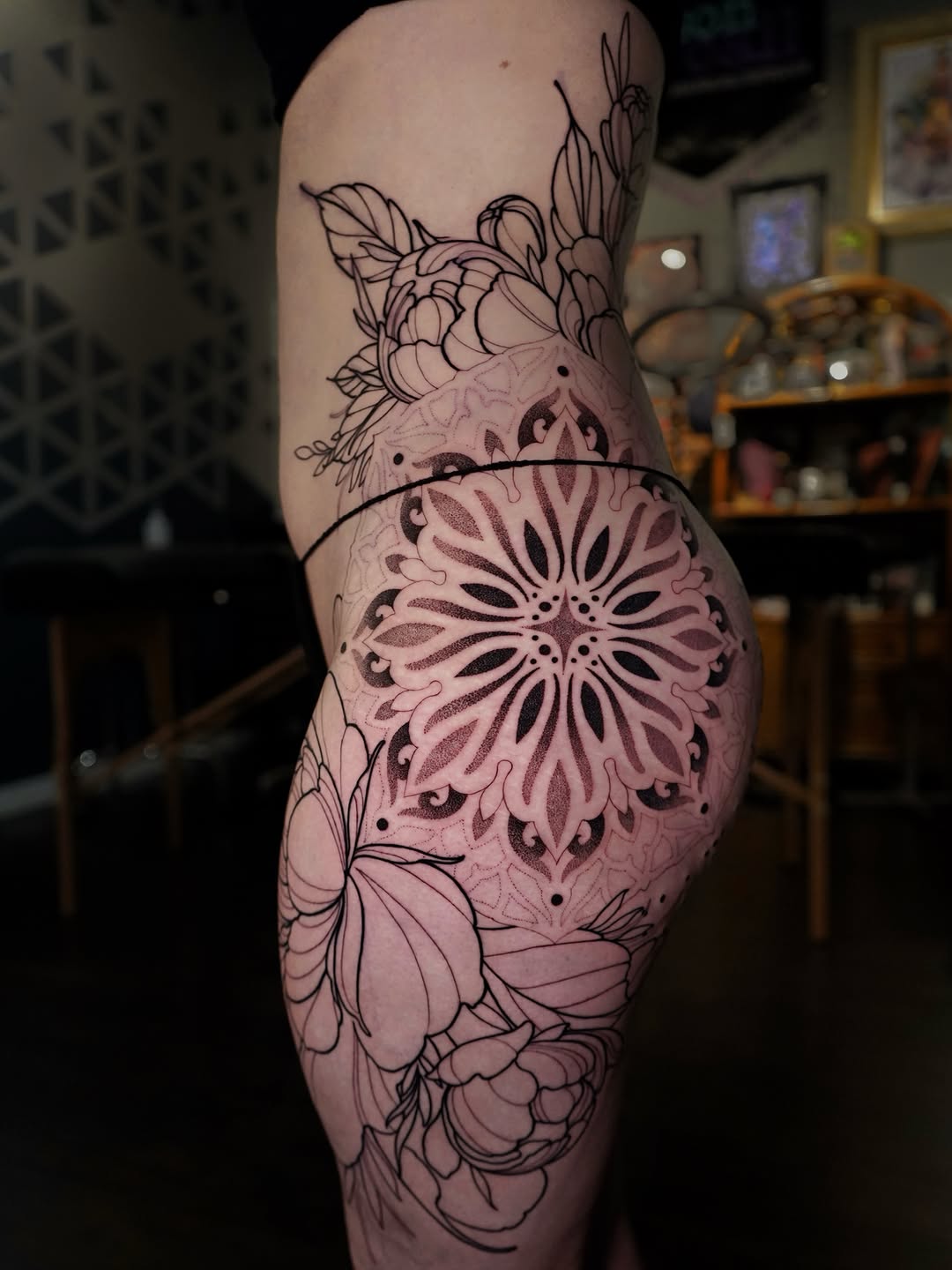Tattoo by @hxc.tattoos — illustrative, dotwork