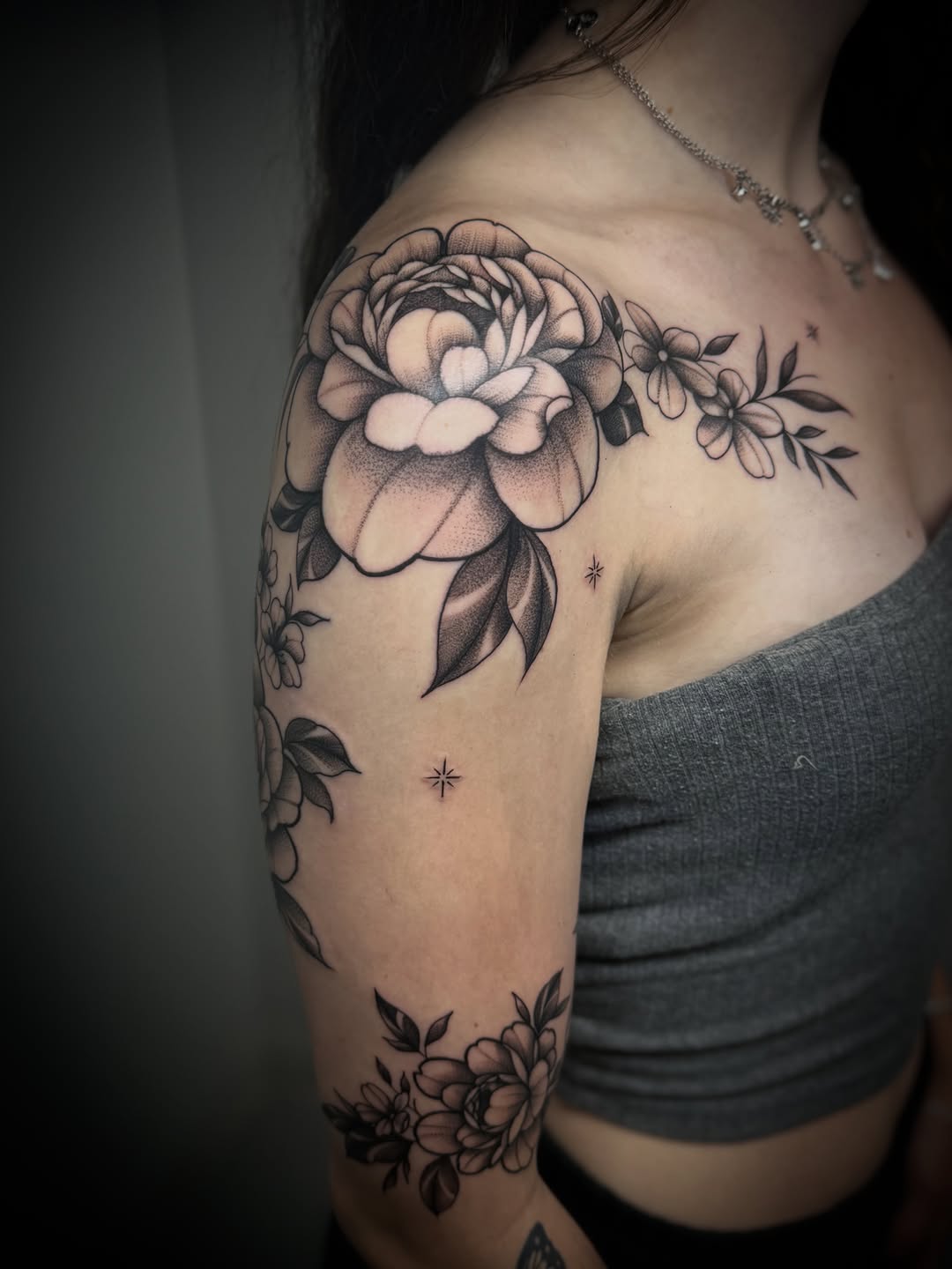 Tattoo by @llanotattooart — black_and_grey, dotwork