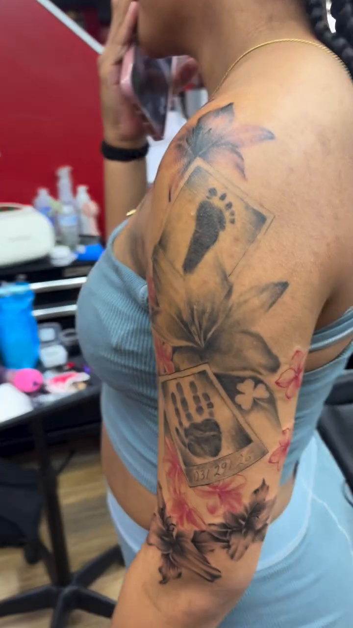 Tattoo by @theartplug4 — black_and_grey