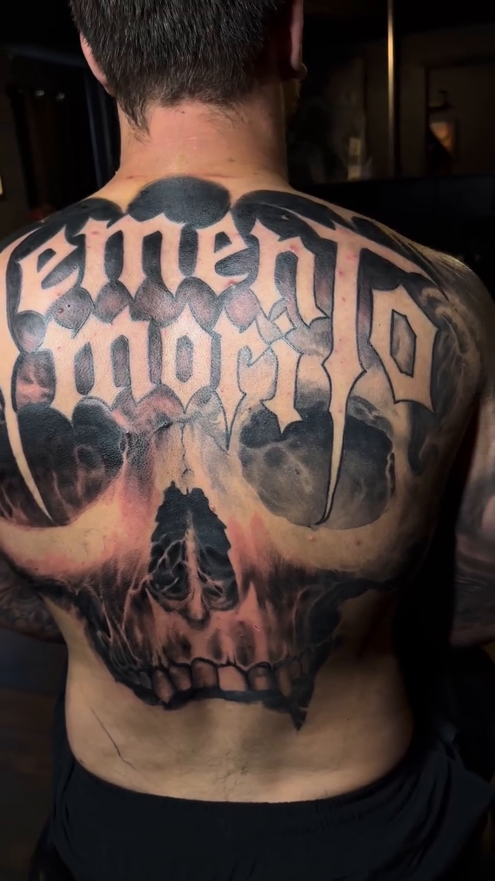 Tattoo by @ozarmy โ blackwork, realism