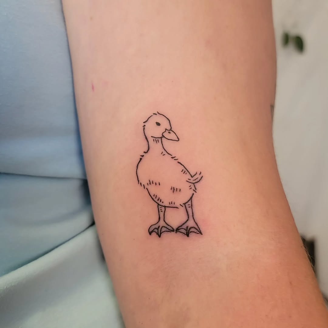 Tattoo by @satyrtattoos โ fine_line