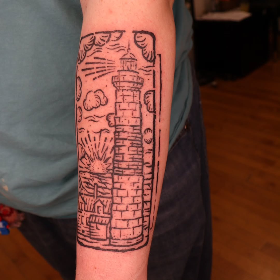 Tattoo by @lipchaktattoo โ illustrative