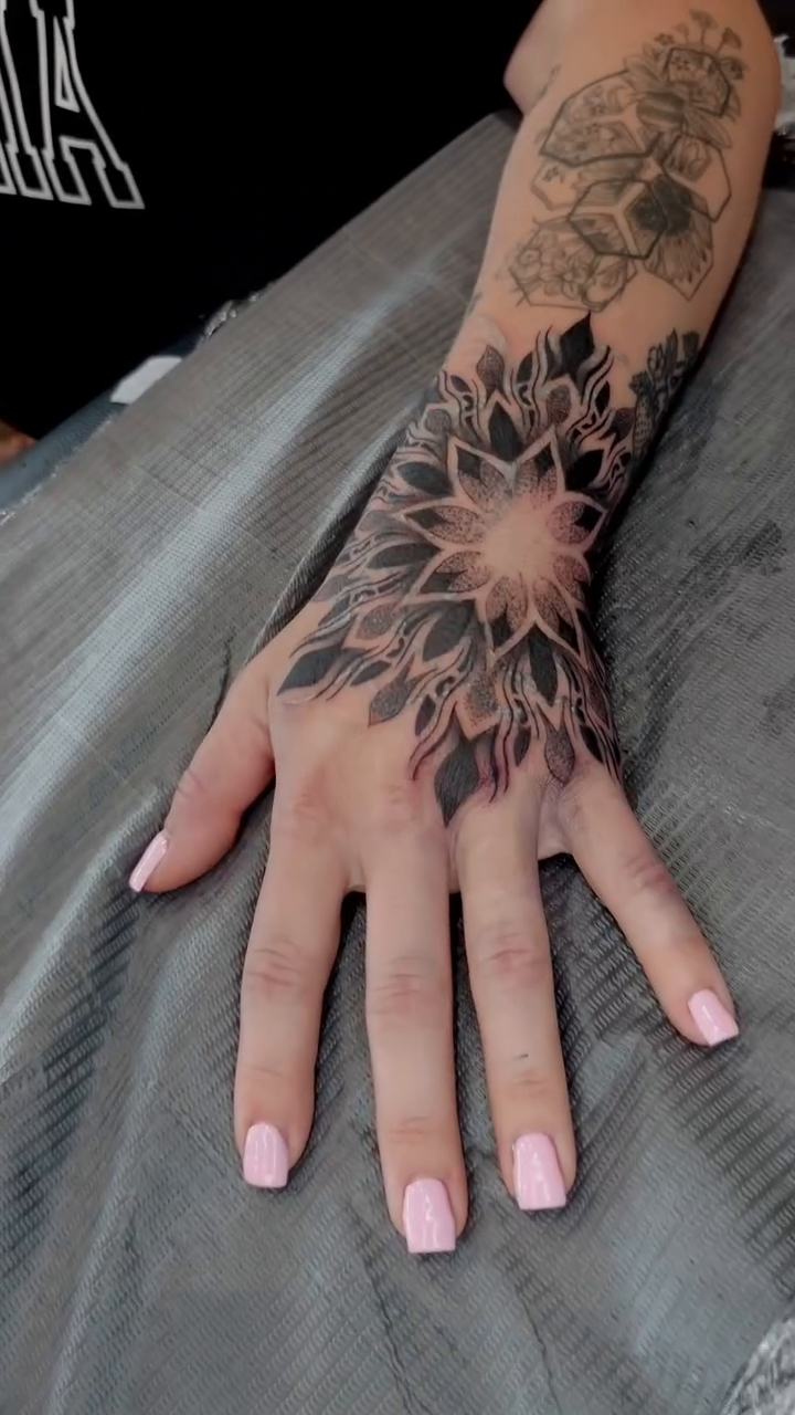 Tattoo by @tattoosbyian_d — black_and_grey, geometric