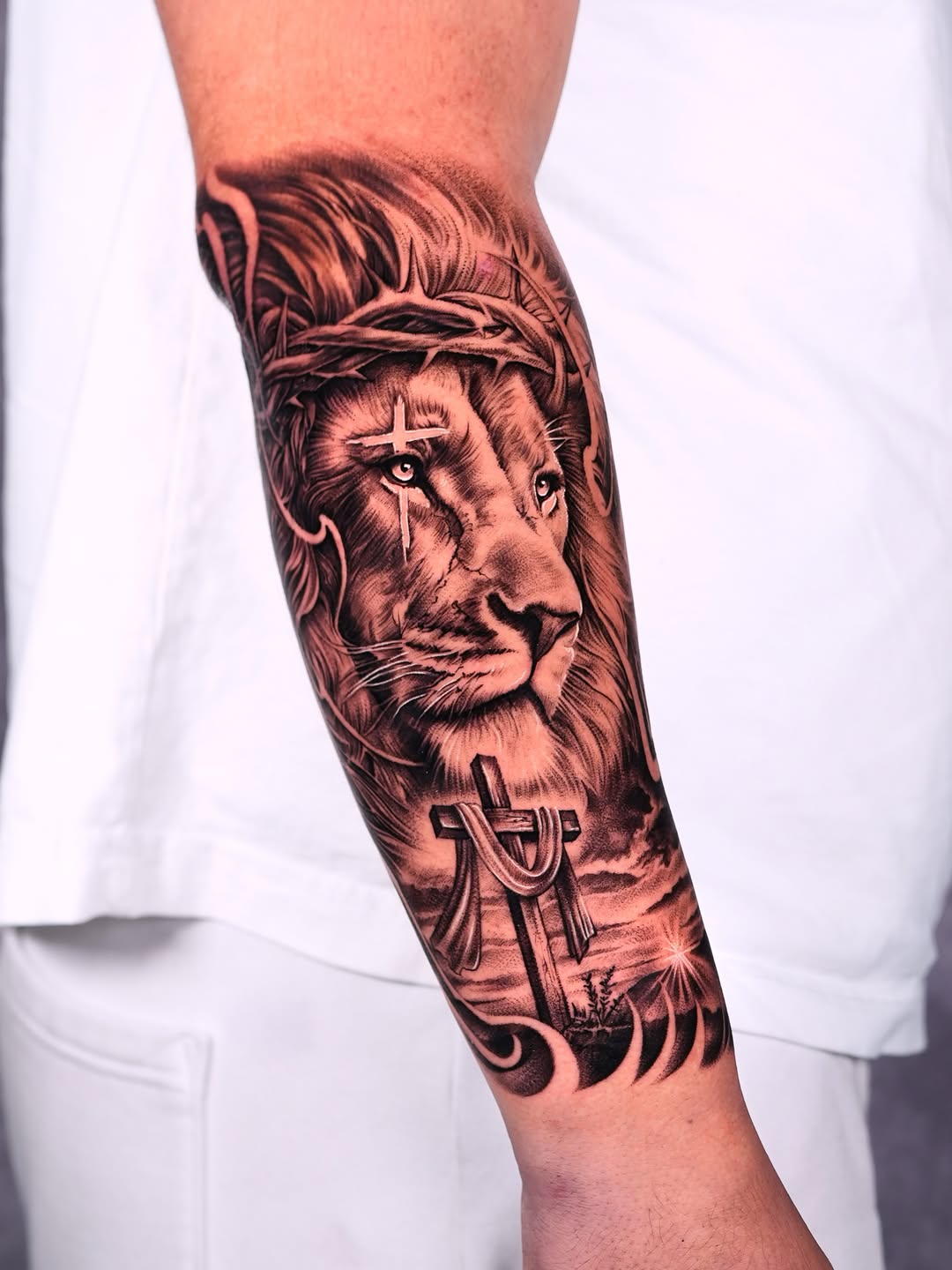 Tattoo by @brayan_ink_tattoo β realism, black_and_grey