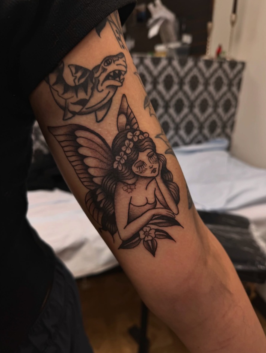 Tattoo by @ems__tattooing โ american_traditional, black_and_grey