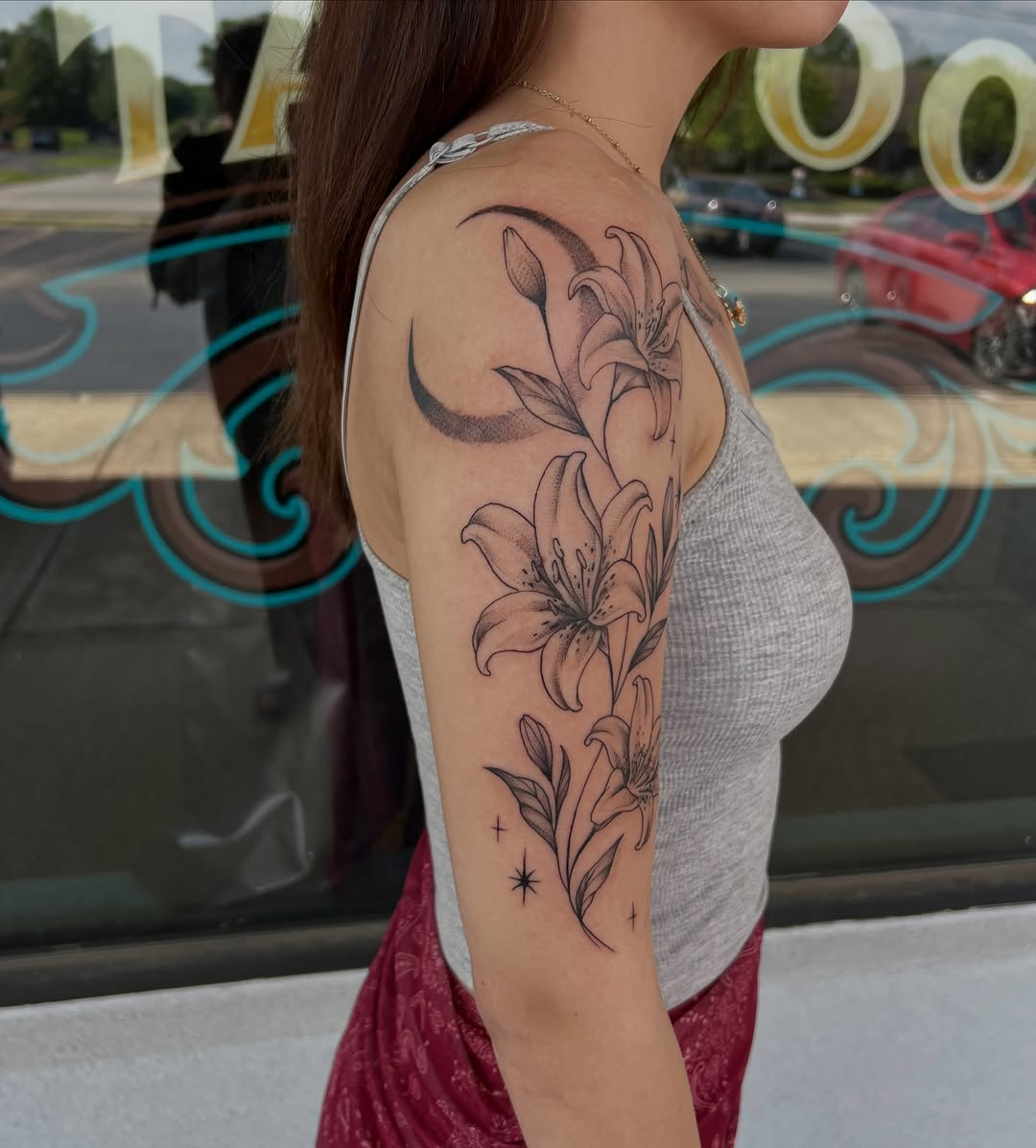 Tattoo by @calliecattats โ fine_line, illustrative