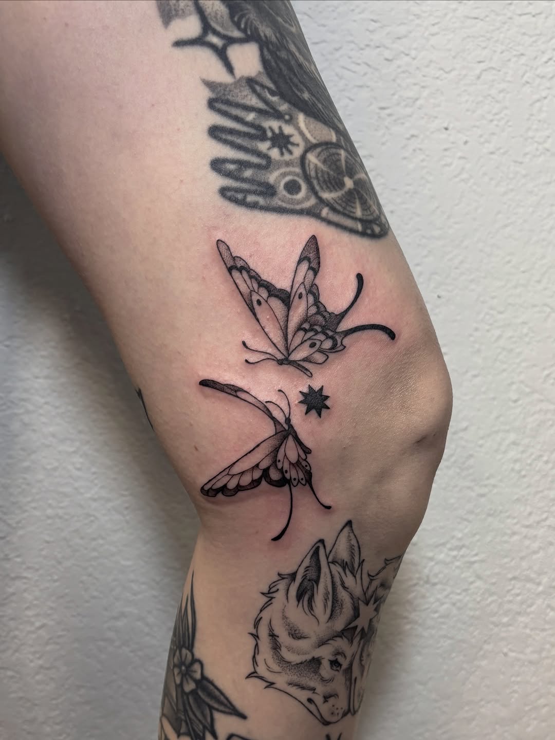 Tattoo by @thursdaybluez β illustrative, black_and_grey