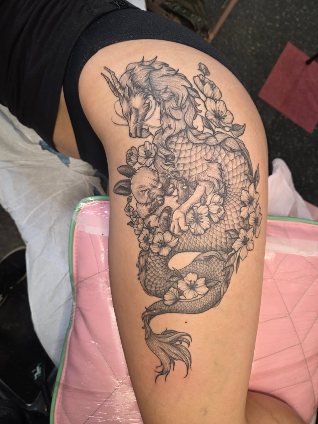 Tattoo by @you_aint_seen_muffins_yet β black_and_grey, illustrative