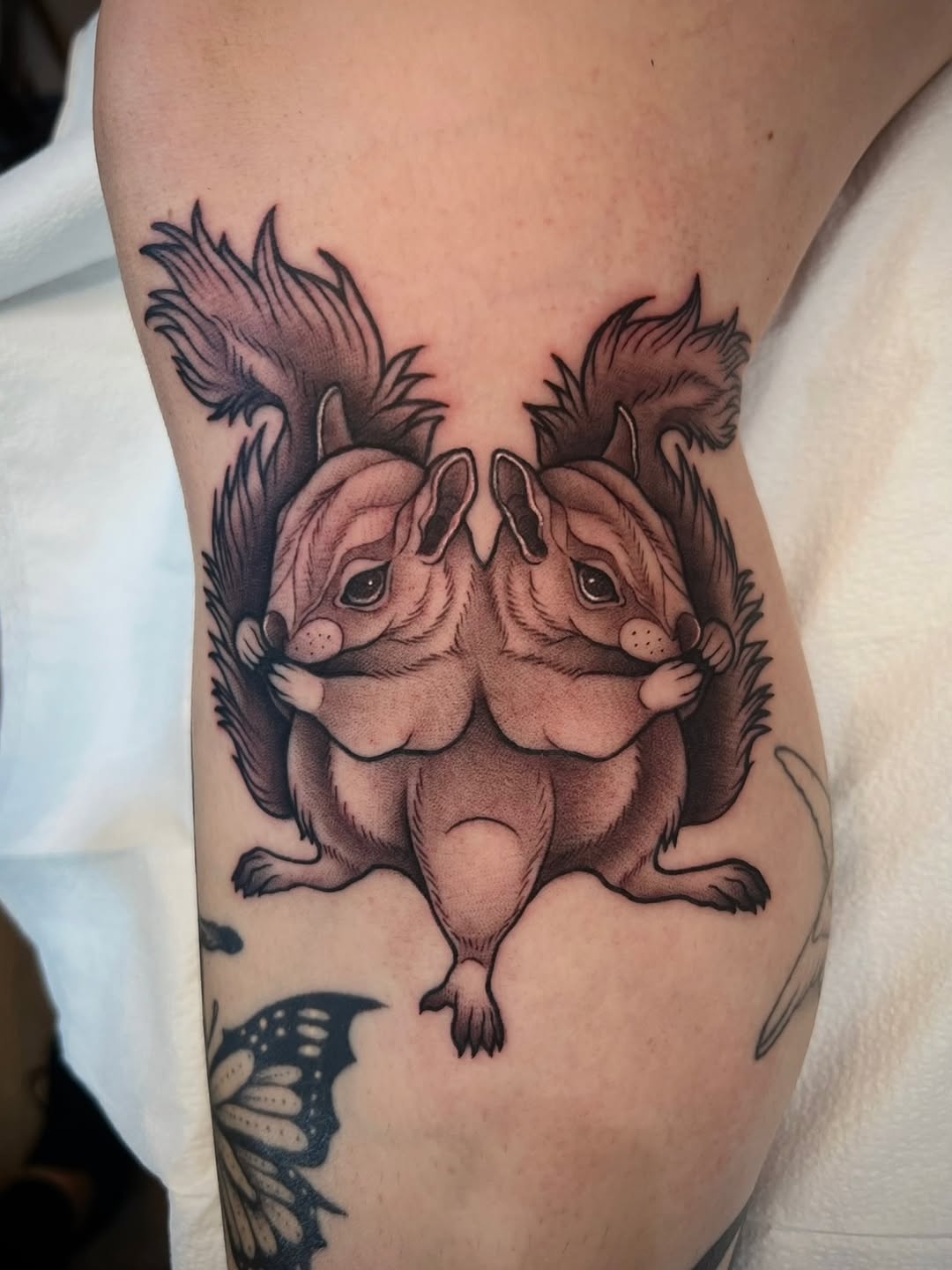 Tattoo by @miaesperanzatattoo โ black_and_grey, realism