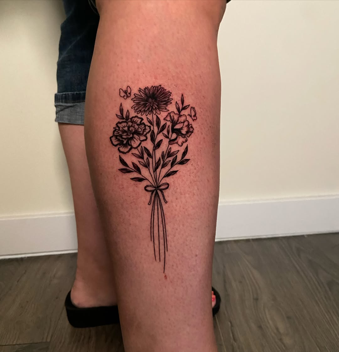 Tattoo by @ezra_tats — fine_line
