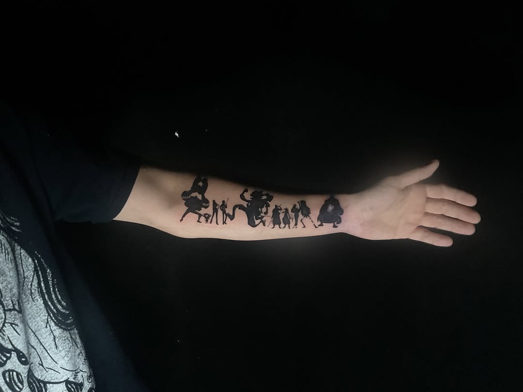 Tattoo by @indigoicarus999 — blackwork