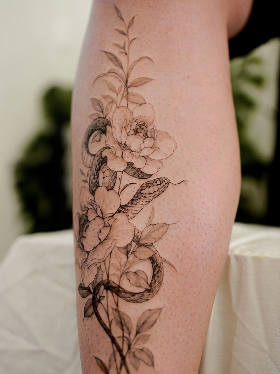 Tattoo by @yeonji_heart โ fine_line, illustrative