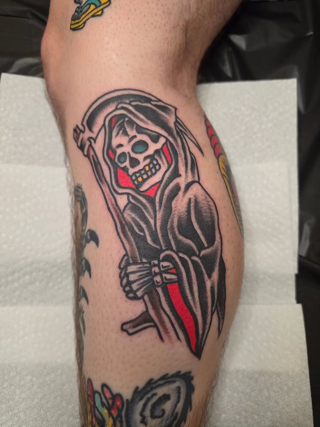 Tattoo by @angelhandstattoo โ american_traditional