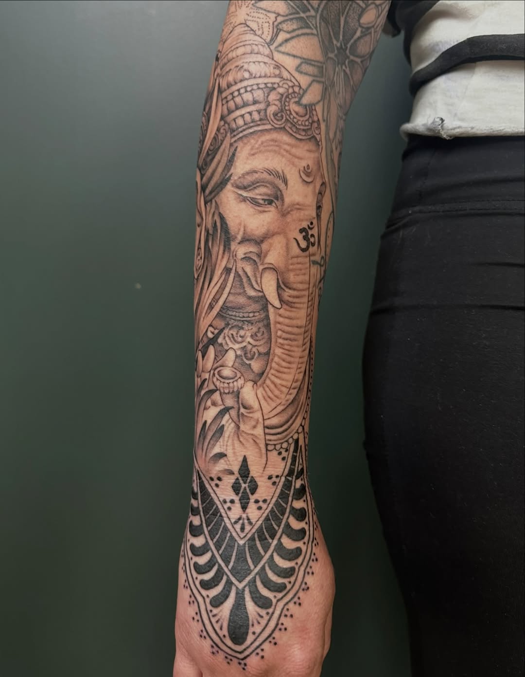 Tattoo by @sarah_margaret_tattoo — black_and_grey, illustrative