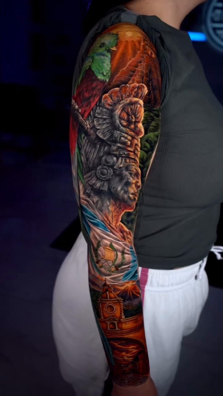 Tattoo by @keebs_sdt โ illustrative, realism