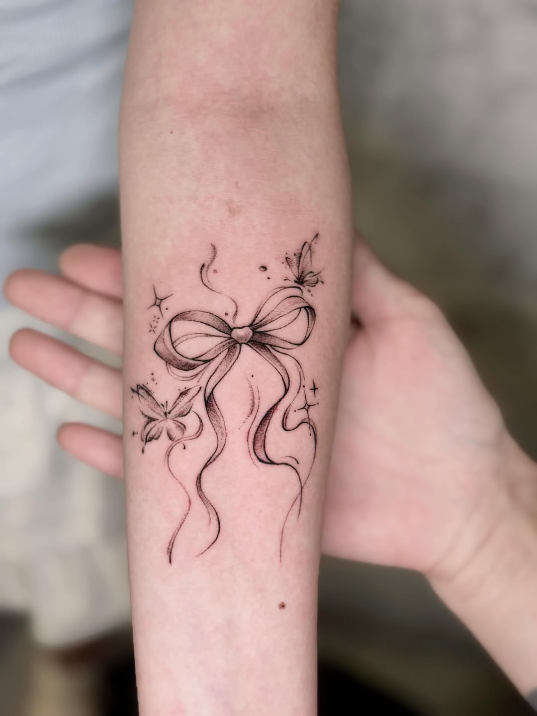 Tattoo by @tizy.inks — fine_line, dotwork